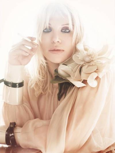 Courtney Love Age Born the 09 July 1964 Nationality