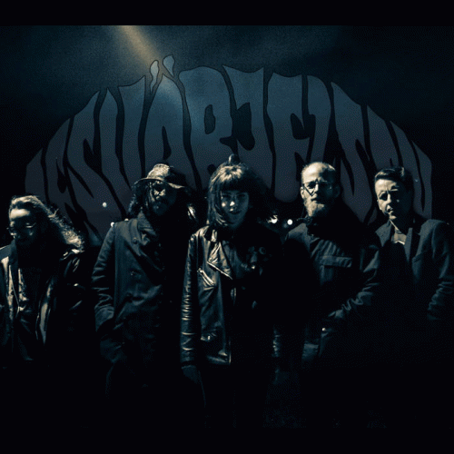 Besvärjelsen : Exil