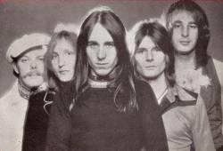 Mott - discography, line-up, biography, interviews, photos